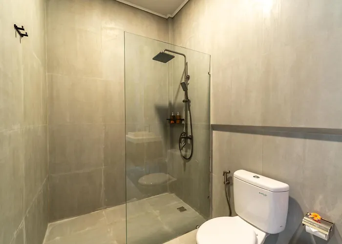 Erira House Hotel